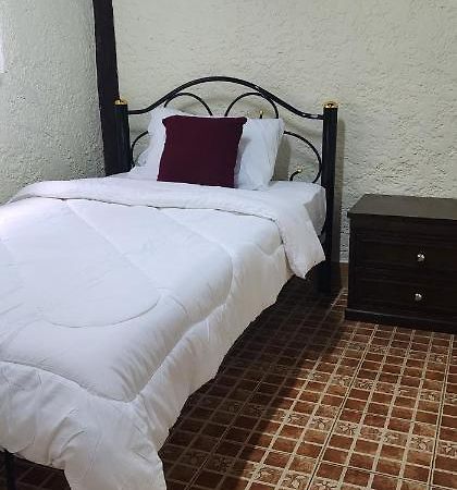 Cozy Nest Cnx Hostel Chiang Mai Exterior foto