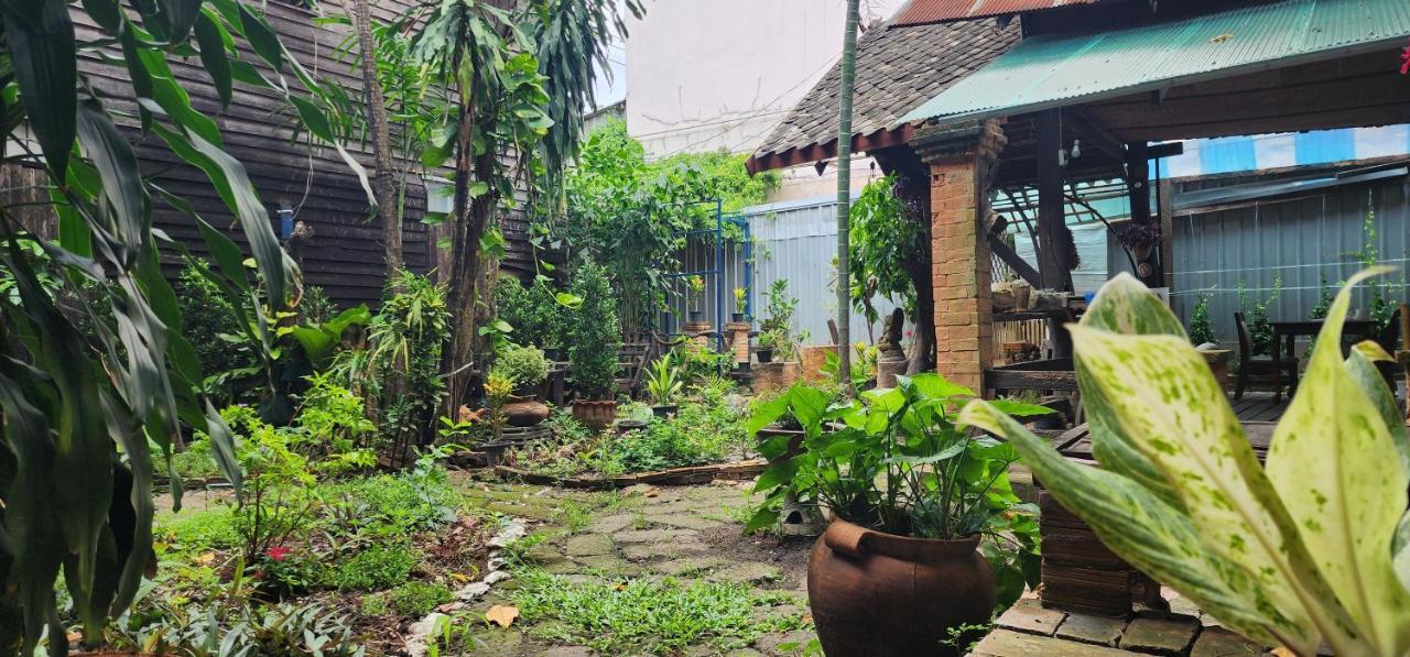Cozy Nest Cnx Hostel Chiang Mai Exterior foto